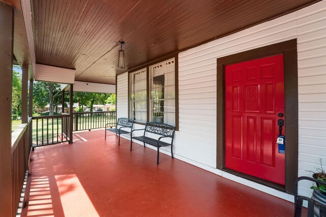 exterior space with a porch