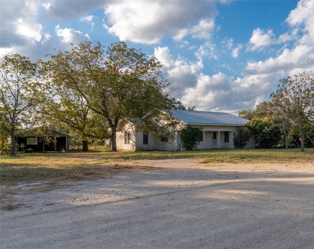 view of front of home