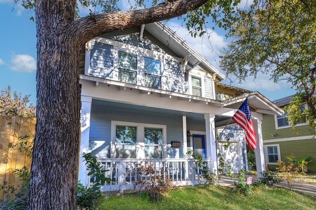 view of front of property featuring a porch