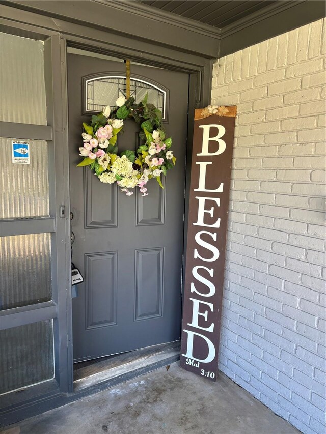 view of property entrance