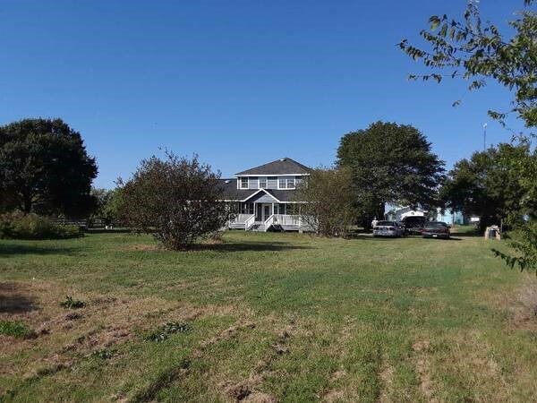 view of yard featuring a porch