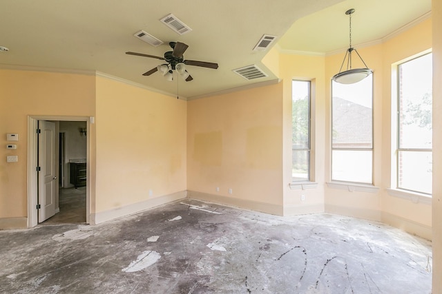 unfurnished room featuring crown molding and ceiling fan