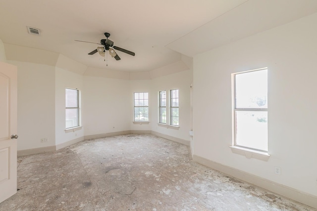 unfurnished room featuring ceiling fan