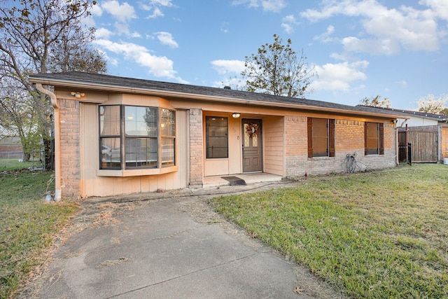 view of front of home with a front yard