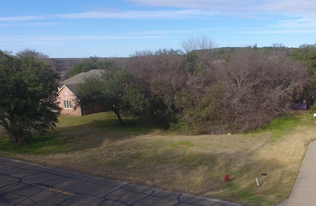 Listing photo 2 for 7910 Ravenswood Rd, Granbury TX 76049