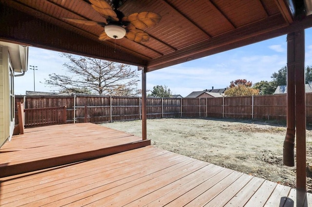 deck with ceiling fan