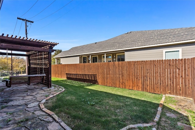 view of yard featuring a patio area and a pergola