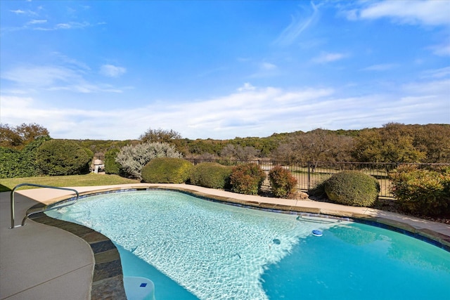 view of swimming pool