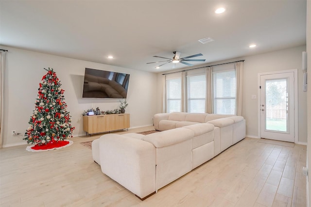 333 Pasture Dr, Midlothian, TX 76065 - living room featuring ceiling fan, recessed lighting, and light wood-style floors