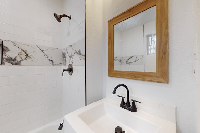 bathroom featuring sink