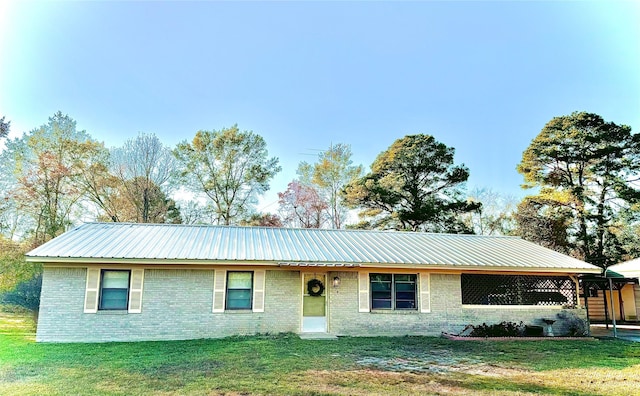 904 Uncas St, Logansport, LA 71049 - single story home with a front yard