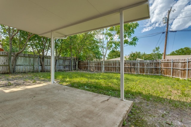 view of yard with a patio area