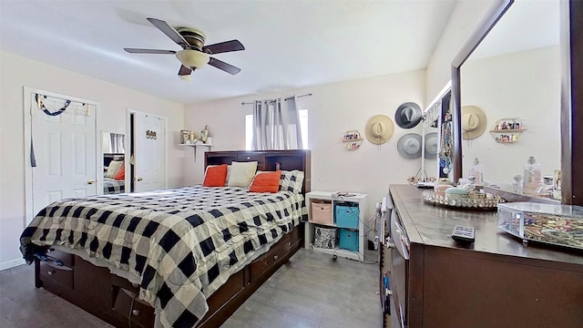 bedroom with ceiling fan