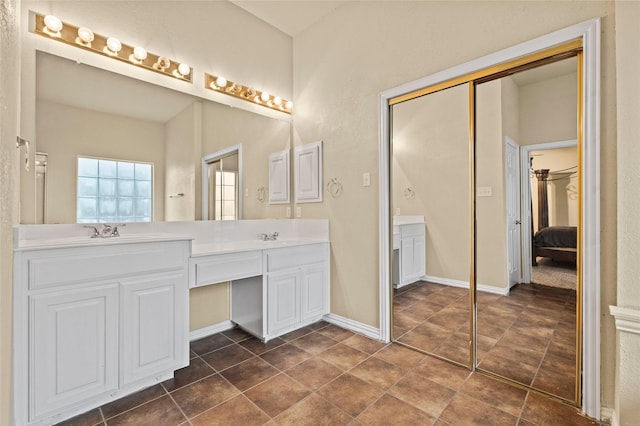 bathroom with vanity