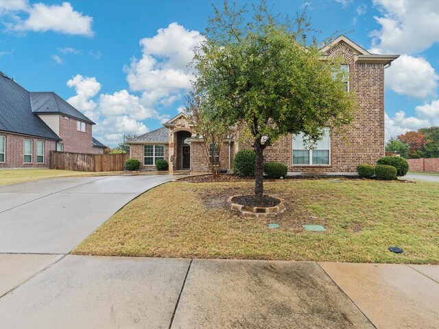 view of front of house with a front yard