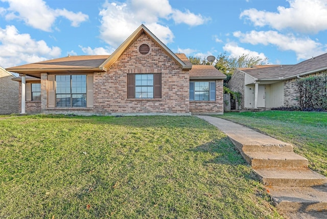 view of front of property with a front yard