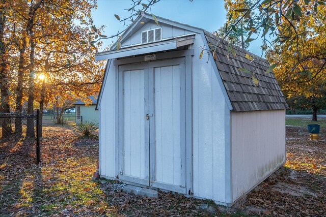 view of outbuilding