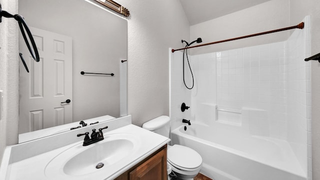 914 Randall Rd, Weatherford, TX 76087 - full bath featuring toilet, shower / tub combination, vanity, and a textured wall