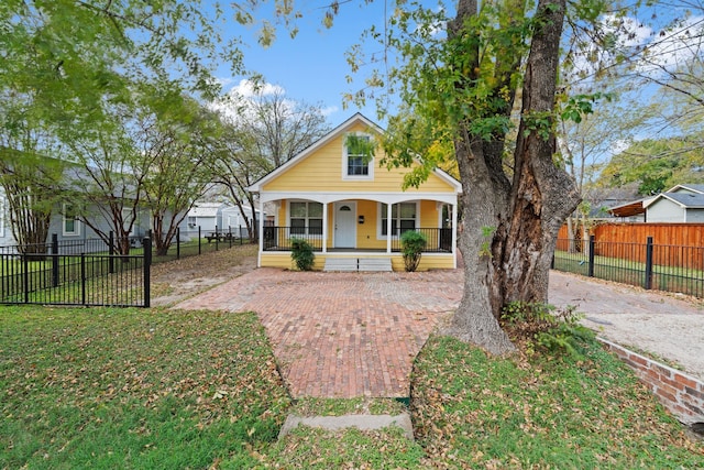 view of front of house with a porch