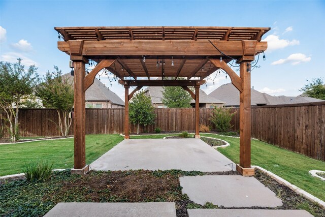 view of patio featuring a pergola