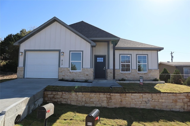 view of front of home featuring a garage