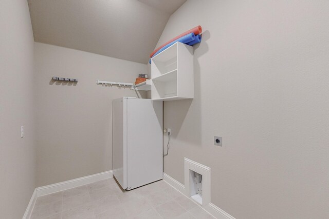 laundry room with electric dryer hookup