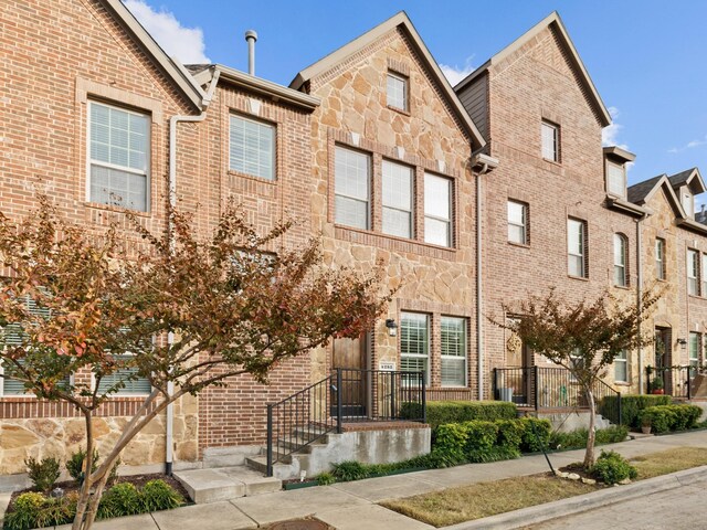 view of townhome / multi-family property