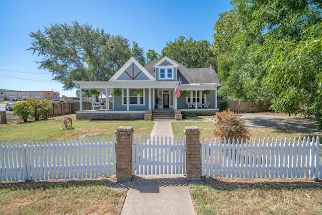 view of front of house featuring a porch