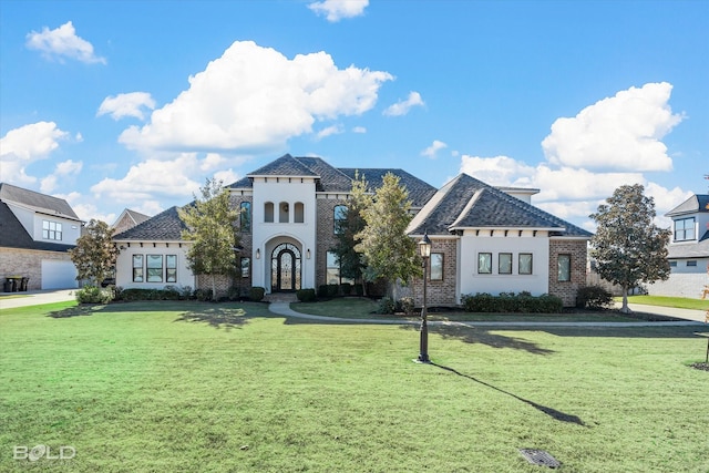 view of front of property with a front yard