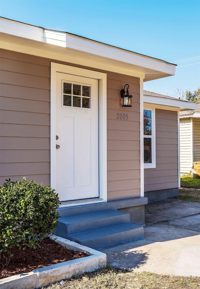 view of property entrance