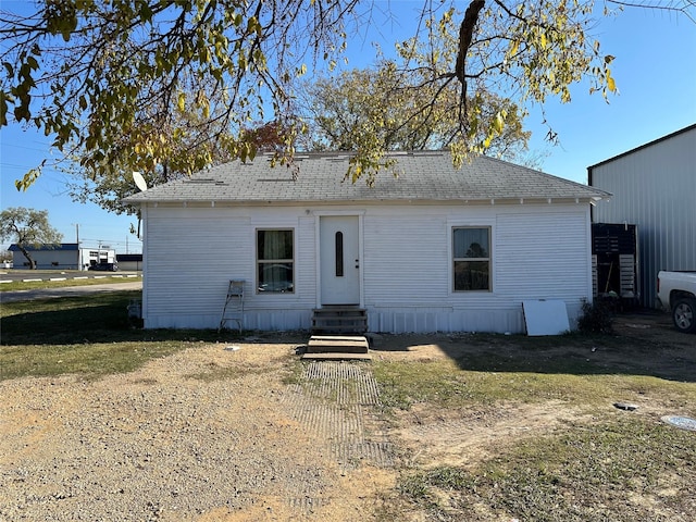 view of front of house with a front yard