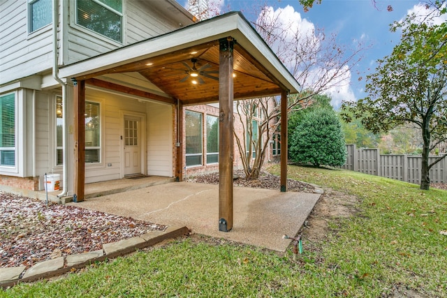 view of patio with ceiling fan