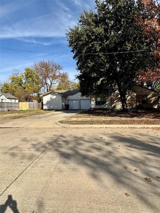 view of front facade featuring a garage