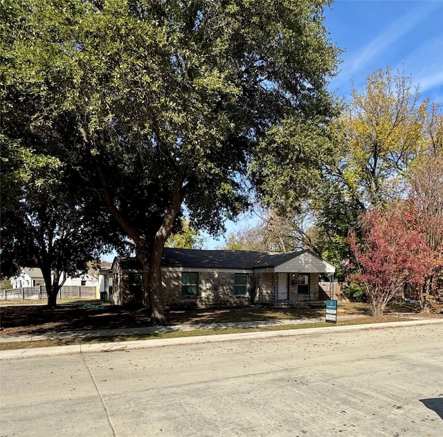 view of front of house