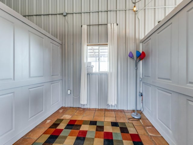 entryway featuring tile patterned floors