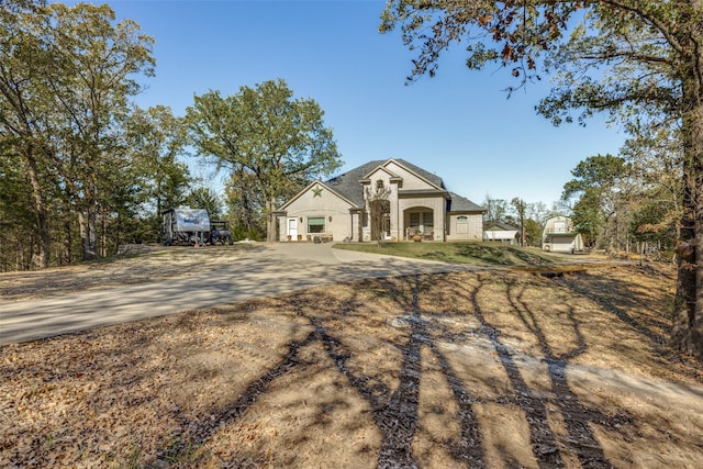 view of front of property