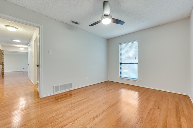 laundry room with washer / clothes dryer and cabinets