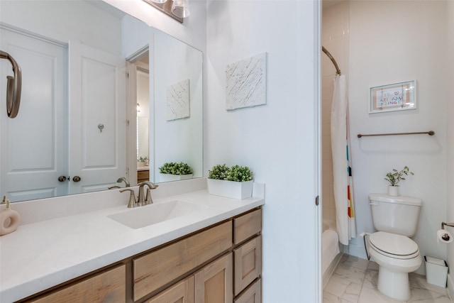 full bathroom with vanity, toilet, and shower / tub combo