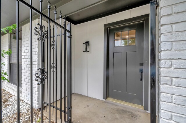 view of property entrance