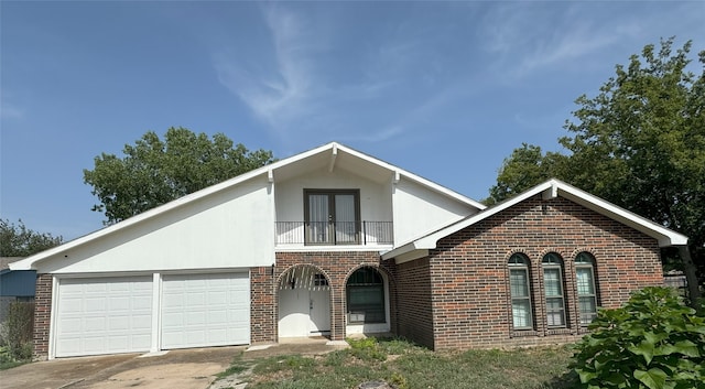 view of front of house featuring a balcony