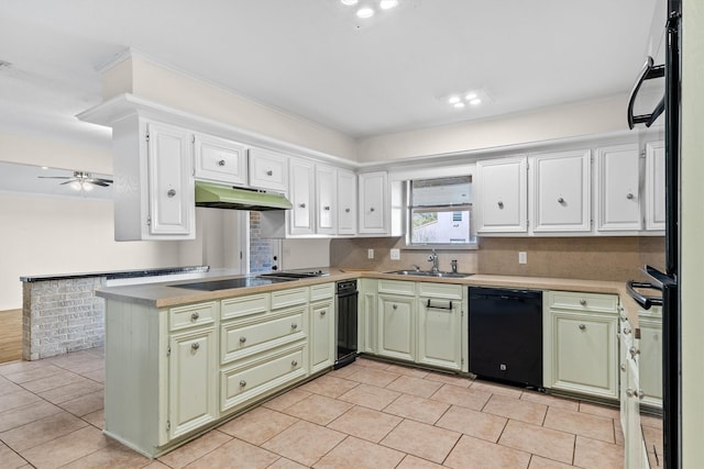 kitchen with gas cooktop, kitchen peninsula, ceiling fan, sink, and dishwasher