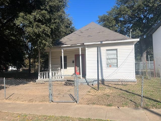 bungalow-style home featuring a porch