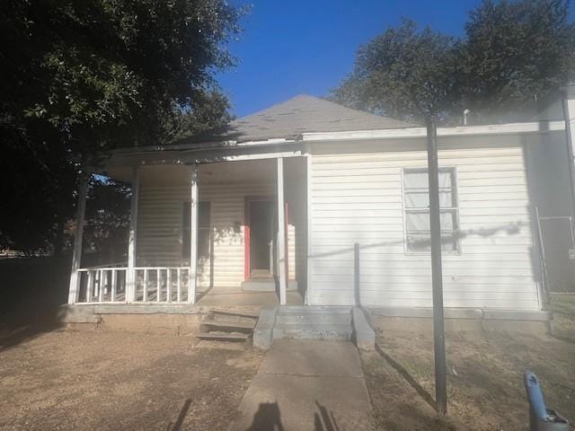 view of front of house with a porch