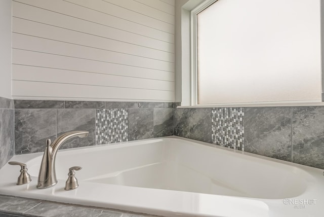 bathroom featuring a bathing tub