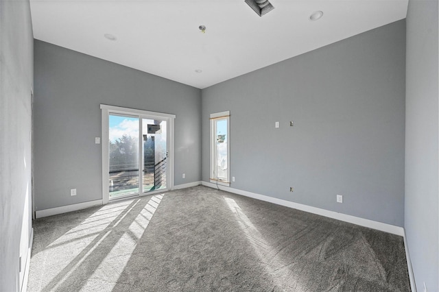 view of carpeted spare room