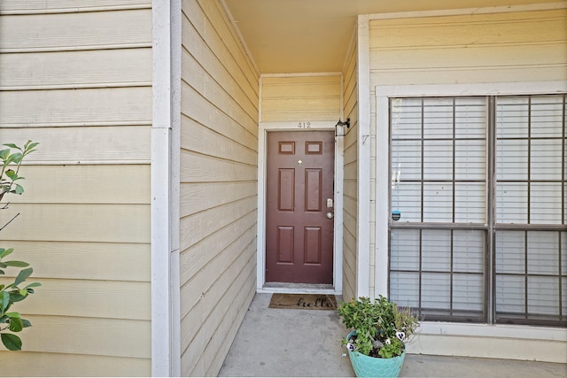 view of property entrance