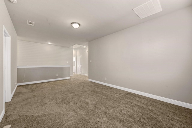 unfurnished room featuring carpet floors