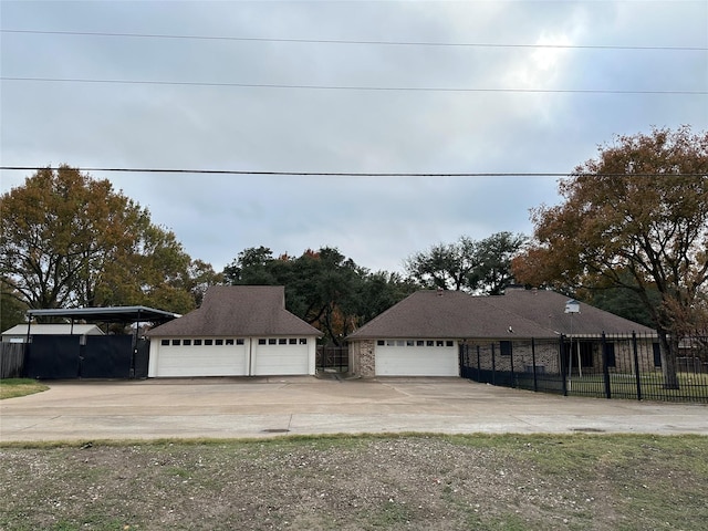 view of front of property featuring a garage