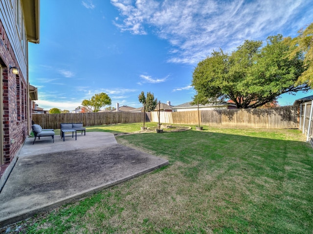 view of yard with a patio area