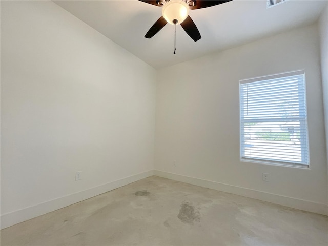 unfurnished room featuring ceiling fan